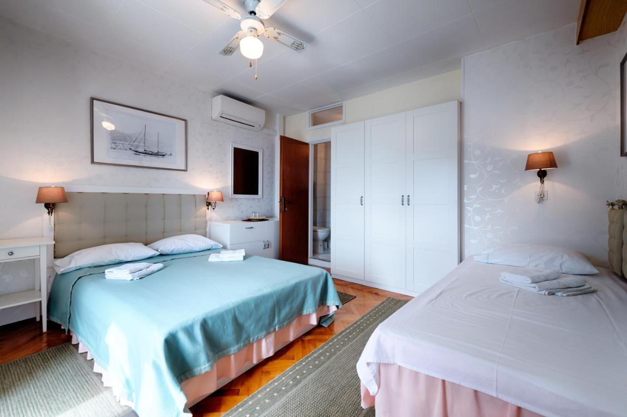 Apartments And Rooms By The Sea Komiza, Vis - 2431 المظهر الخارجي الصورة
